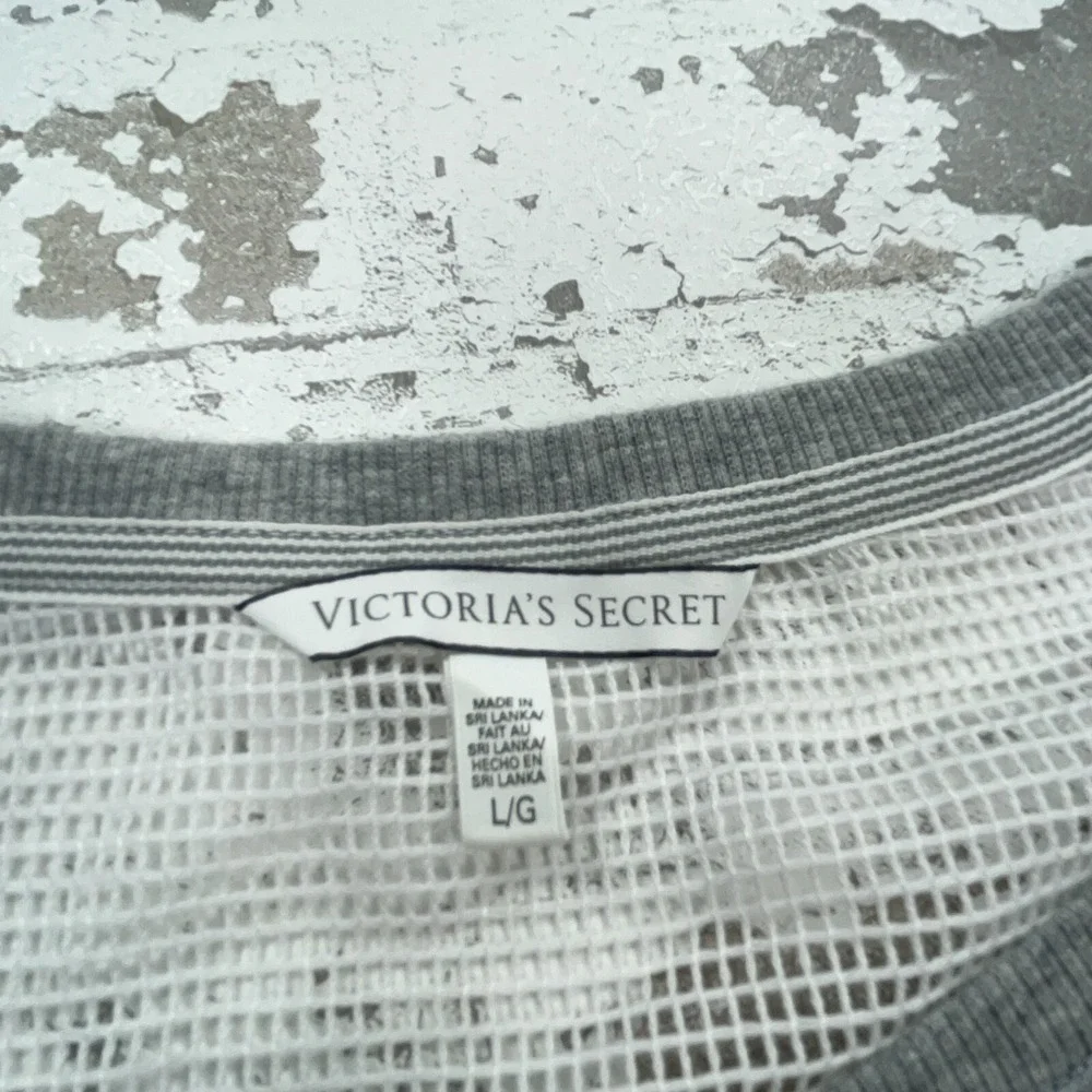 Victoria Secret Sweatshirt Women Large Gray White Sweater Open Mesh Back Gym Top - Picture 3 of 10